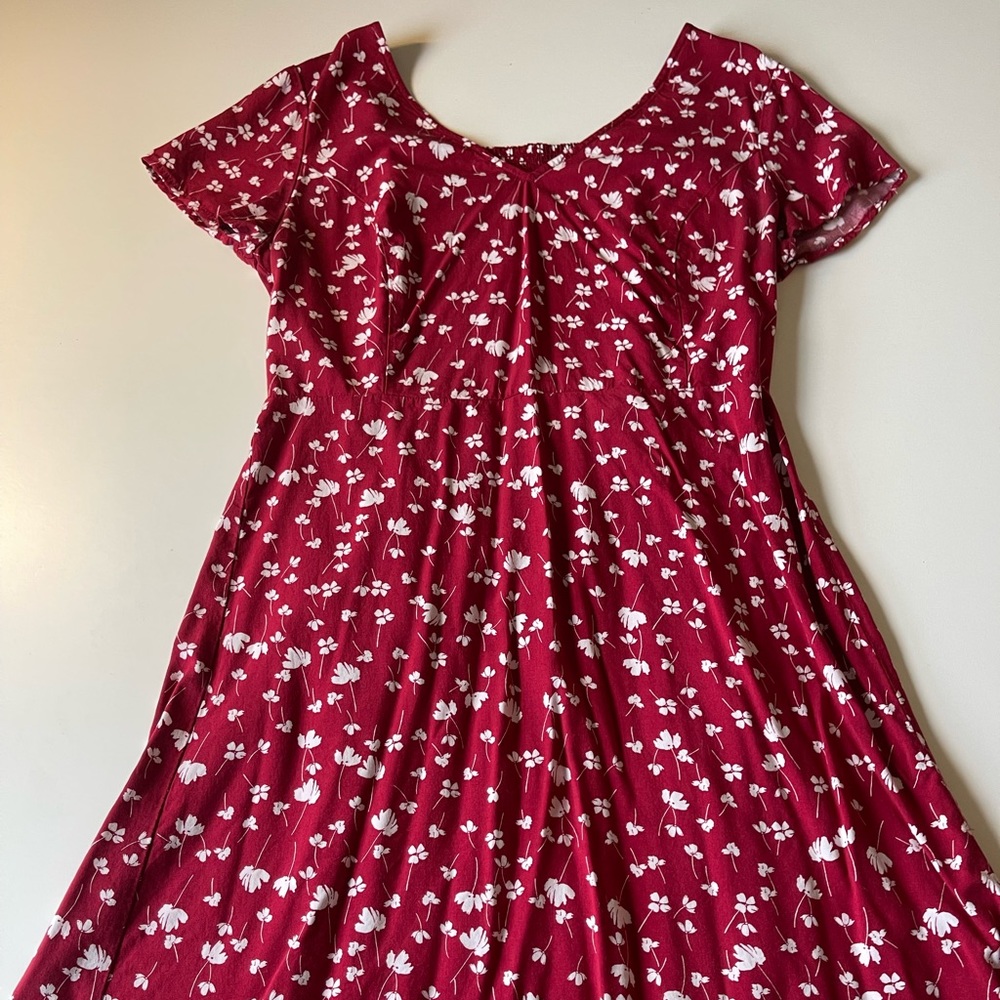 Super cute short red and white floral summer dress.